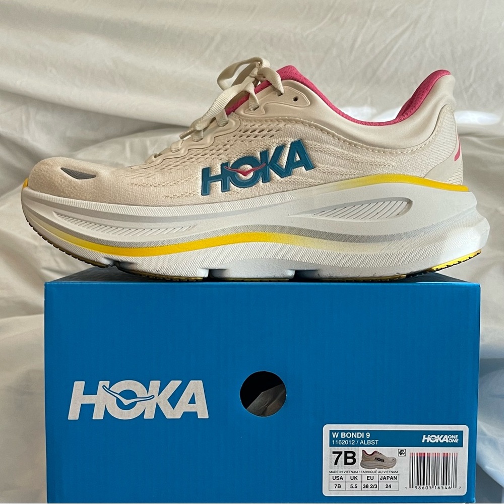 Hoka Women's Bondi 9 Alabaster/Birch Running Shoes